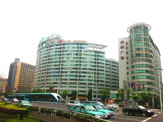 常州亮彩電子有限公司成立，注冊地：江蘇省常州市新北區(qū)府琛廣場
